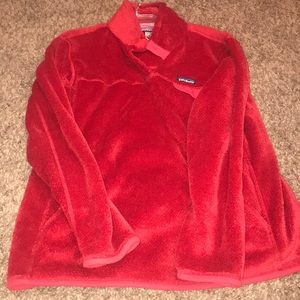Red Patagonia pullover